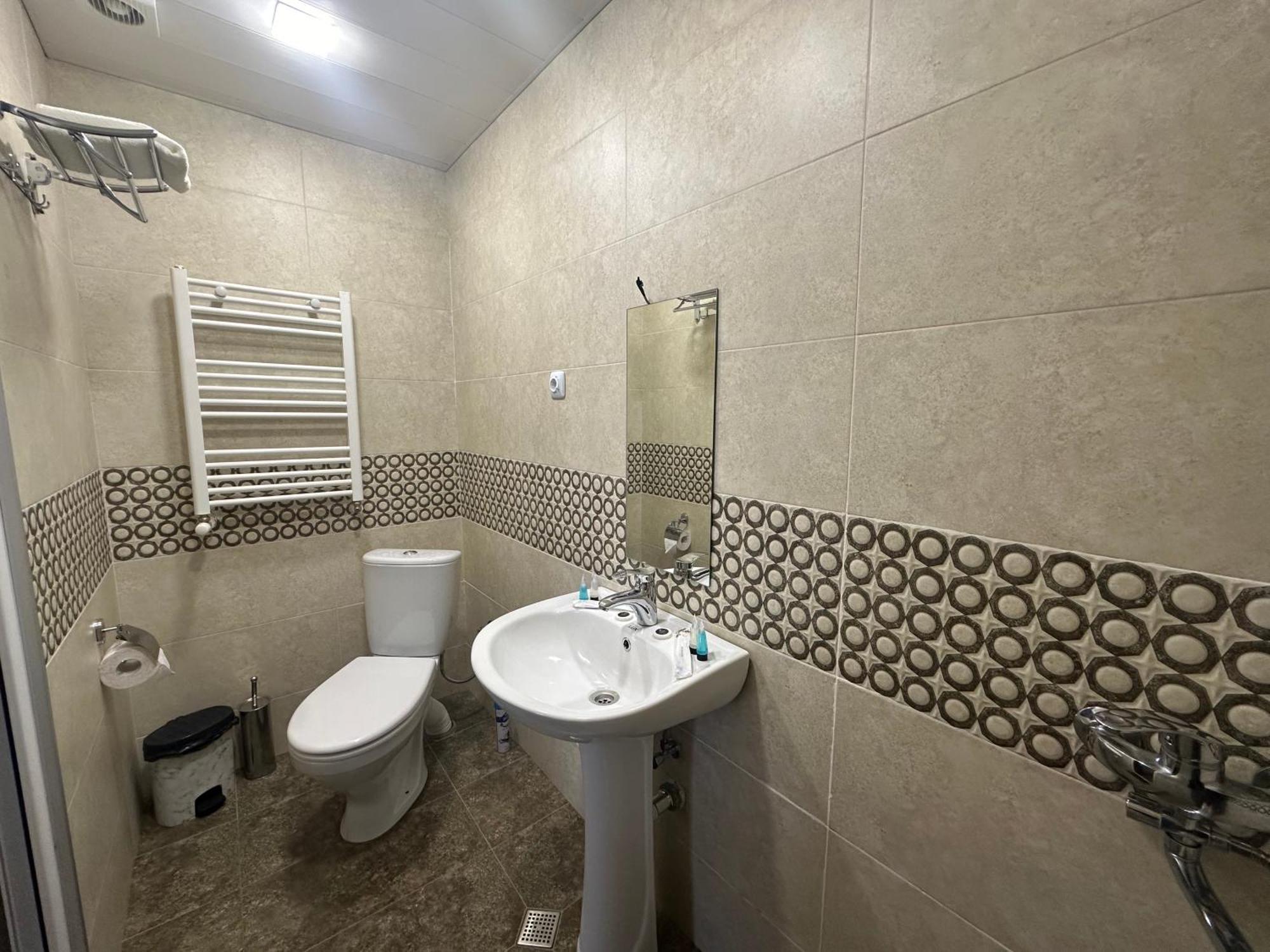 קזבגי Hotel Dari מראה חיצוני תמונה